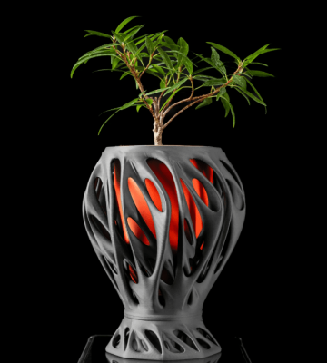 mantis_planter_pot